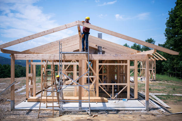 Best Flat Roof Repair Services  in Selah, WA